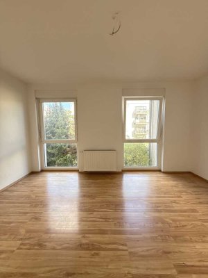 Moderne & Großzügige 4 ZKB im Herzen von Darmstadt zu vermieten!
