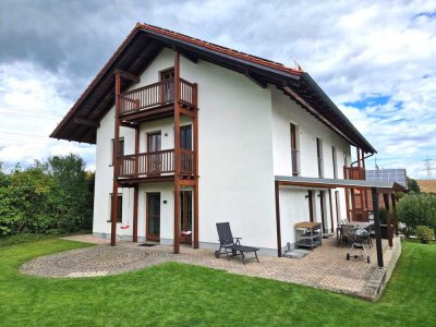 *Liebevoll modernisiert*
Vielseitig nutzbares Einfamilienhaus mit Einliegerwohnung & TOP Ausstattun