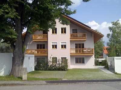 Attraktive 3-Zimmerwohnung mit Einbauküche und Aufzug in Penzberg