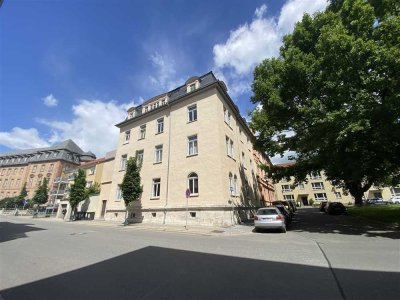Weimar* Nordvorstadt* großzügige 3 Zimmer-Whg* Tageslichtbad* G-WC* EBK abkaufbar