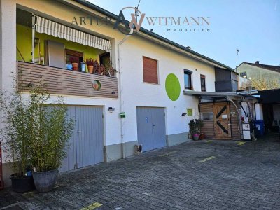 Haueneberstein : Ruhige Doppelhaushälfte mit großer Dachterrasse