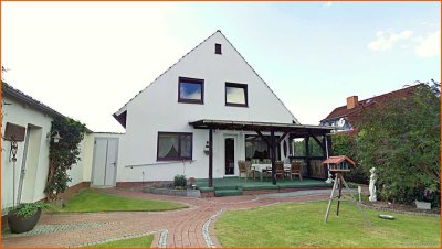 Ansprechendes Einfamilienhaus mit Einliegerwohnung in guter Lage in Beverstedt