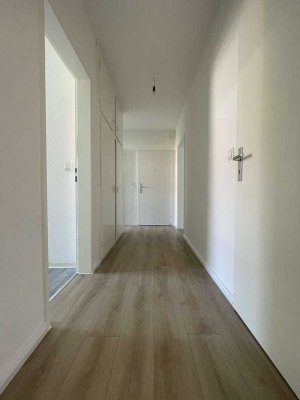 BARRIEREARM | 3 Zimmer | Erdgeschoss | Badewanne | Einbauschränke | Balkon