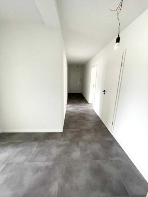 Schöne 2,5-Zimmer-Wohnung mit gehobener Innenausstattung zur Miete in ruhiger Lage