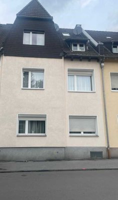 Solides 3-Fam.-Haus mit Balkone, Terrasse und Garten... Nähe Schwerte-Zentrum