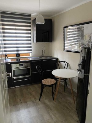 Innenstadt Augsburg - 1 Zimmer Apartment am Dom voll möbliert - ZEITLICH BEFRISTET!