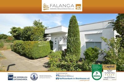 FALANGA IMMOBILIEN-Begehrter großer Bungalow in prima Zustand und top Grünlage in Mörfelden-Walldorf