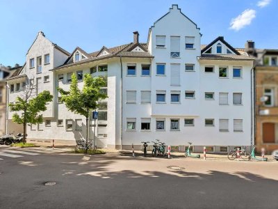 Schönes 1-Zimmer-Apartment mit Pkw-Abstellplatz in zentrale Wohnlage von Alt-Saarbrücken