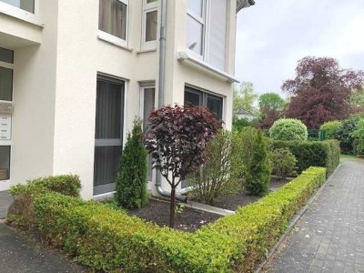 Single-Wohnung in schöner gepflegter Wohnanlage, 1,5 Zimmer, Balkon,  ansprechende Möblierung