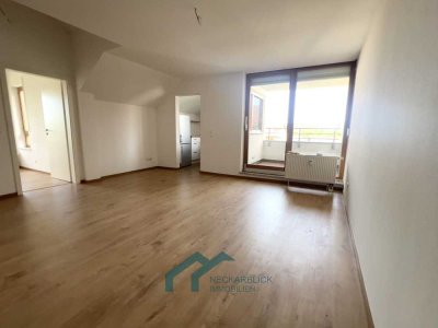 3-Zimmer Dachgeschosswohnung mit Balkon, Einbauküche und Stellplatz – ab sofort