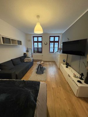 Servicewohnen in Seniorenresidenz! Schöne 1-Zimmerwohnung mit Duschbad, Fahrstuhl und Keller