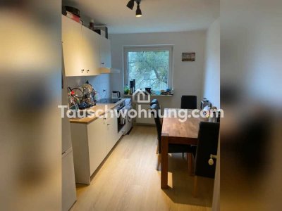Tauschwohnung: Renovierte 2 Zimmer Wohnung gegen kleinere Wohnung.