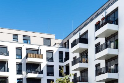 Modernes Wohnen an der Spree! Möblierte Einraumwohnung mit Balkon