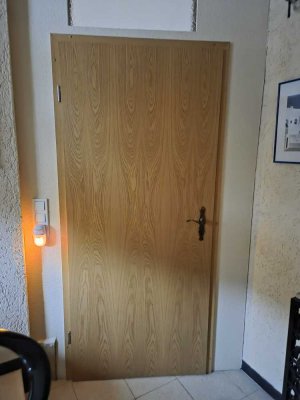 Teilmöblierte 2 Zimmer Einliegerwohnung mit Balkon im 1. OG in Karlsfeld