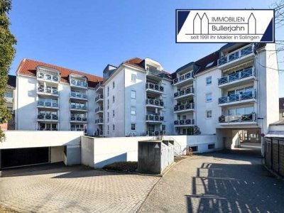 Schöne Balkonwohnung mit Tiefgaragenstellplatz und Aufzug