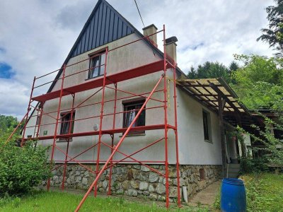 Handwerker und Naturliebhaber aufgepasst: Teilsaniertes Wohnhaus in Thermennähe