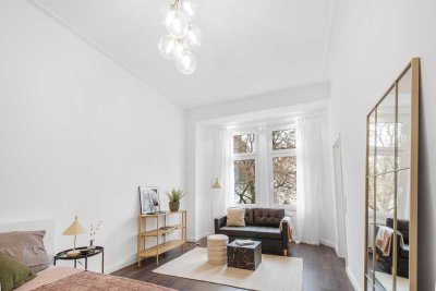 Exklusive lichtdurchflutete Altbauwohnung in zentraler Lage
