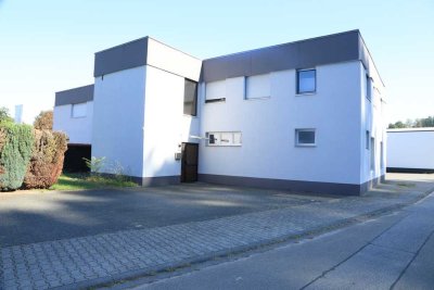2 geräumige modernisierte Wohnungen als Gesamteinheit mit 10 Zimmern in Rimbach zu verkaufen