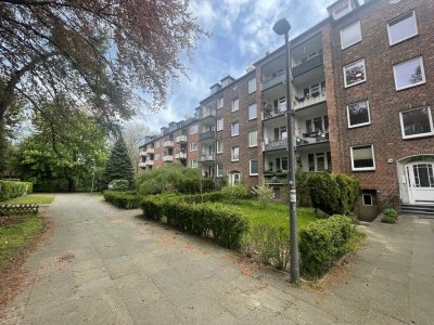 Schöne 2 Zimmer Wohnung mit Wohnküche und  Balkon in  Eiffestr 125c
