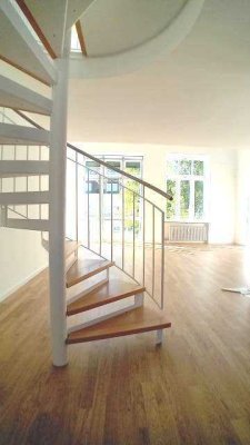 living smart - Elegante Maisonette-Wohnung im Glockenbachviertel