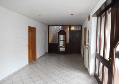 Attraktive und gepflegte 3-Raum-Erdgeschosswohnung in Tiefenthal