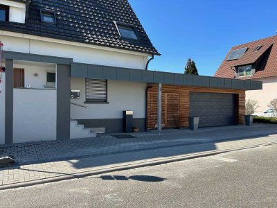 *** RESERVIERT *** Geräumiges Wohnhaus mit geschütztem Garten in Kehl