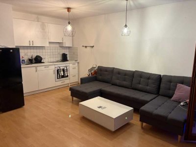 Geschmackvolle 1-Raum-Wohnung mit Balkon in Gersthofen-City