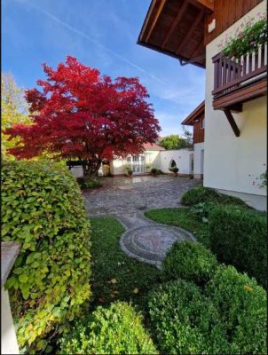 Sie suchen eine besondere, hochwertige Immobilie mit viel Platz, bitte weiter lesen