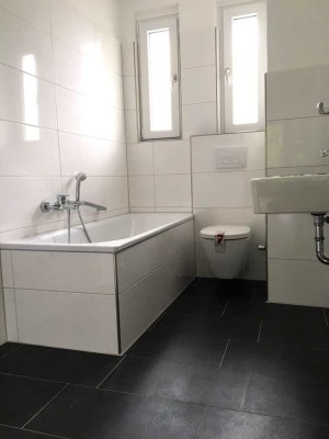 *** Altbau-Liebhaber aufgepasst! 2 Zimmerwohnung + Wohnküche + Mansarde! ***