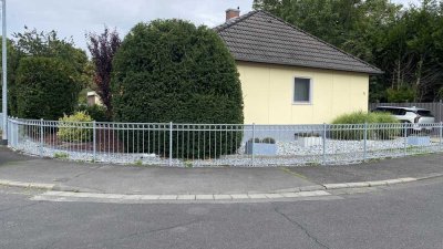 Begehrter 3-Zimmer-Bungalow mit Garten, Garage und 3 PKW Stellplätze in Mainz-Kastel