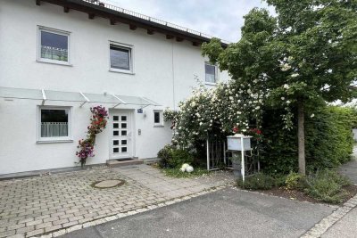 Energetisch top: Ihr neues Familiendomizil mit Garten, Garage und Carport - Erbbaurecht