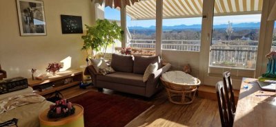 Helle, großzügige 4-Zimmerwohnung mit phantastischem Bergblick