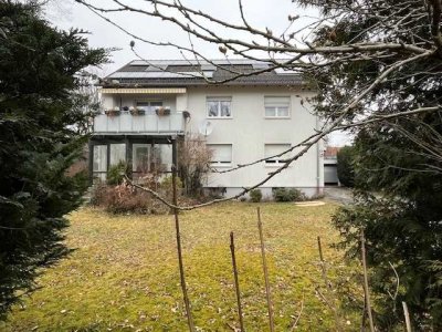 Gepflegtes freistehendes Dreifamilienhaus auf schönem Grundstück