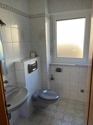 Helle 4-Zimmer-Wohnung mit Balkon im 1. OG in Landshut-West