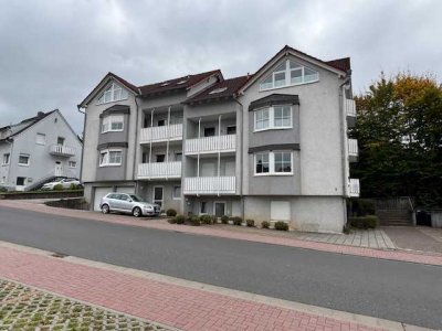 3-Zimmer Wohnung mit 2 Balkonen und Garage