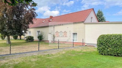 Mit Ausbaureserve, 3 Garagen, Außenküche, Werkstatt & Garten