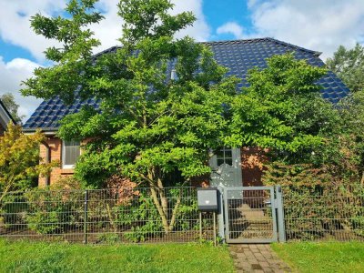 1800 € - 166 m² - 5.0 Zi.