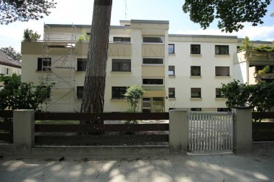 4-Zimmer.-Wohnung mit Loggia in Harlaching –  - ideal für Paare & Familien