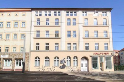 Zwei Eigentumswohnungen mit Fahrtstuhl in City-Nähe