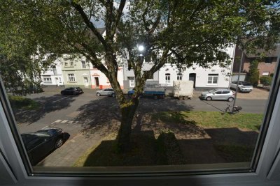 Energetisch sanierte helle 2- Zimmer-Dachgeschoßwohnung im schönen KR-Bockum