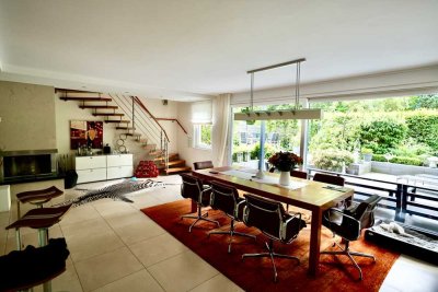 Haus im Haus Charakter - Maisonettewohnung mit stilvollem Garten