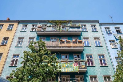 Quirlig buntes Friedrichshain: freie 65m²-Altbauwohnung zum ruhigen Innenhof