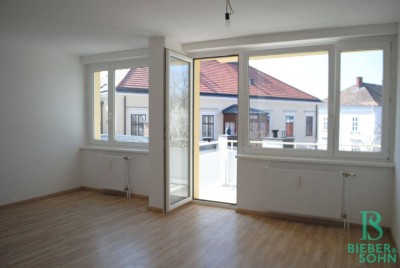 Sonnendurchflutete 3-Zimmer-Wohnung in top Lage mit Balkon!