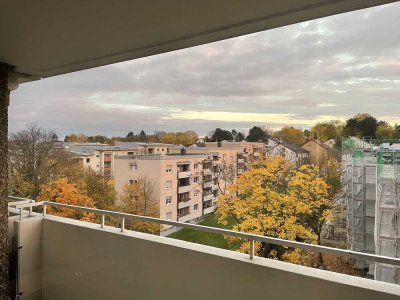 Badewanne+PKW Platz+NEU:Küche Gesch.spü.+Balkon+Aufzug Rad Keller in Mainz Mombach