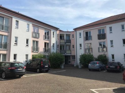 Schöne 1-Zimmer-Studenten-Wohnung mit Einbauküche in Landau