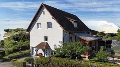 Traumhaftes Einfamilienhaus mit Einliegerwohnung und idyllischem Garten