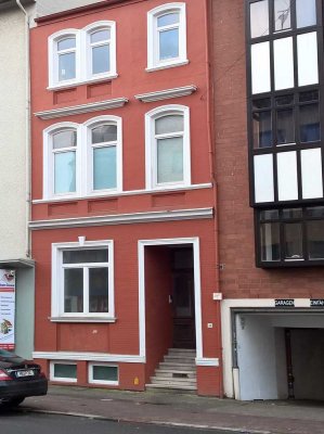 Moderne 3-Zimmer-Maisonette-Wohnung mit Terrasse , Balkon  und schicker Einbauküche in der Neustadt