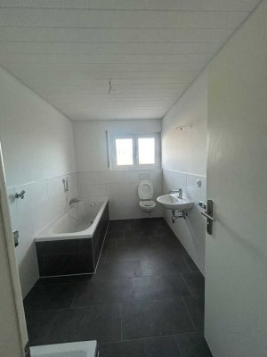 Helle 4-Zimmer-Wohnung mit Balkon in Nußloch