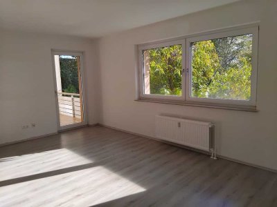 JT an CS - MB 16.11.2025 Sehr schöne 2 Zimmer Wohnung mit Balkon in Duisburg zu vermieten