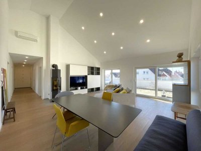 Provisionsfrei: 4-Zimmer-'Penthouse' mit Aufzug, Sauna und 2 TG-Stellplätzen